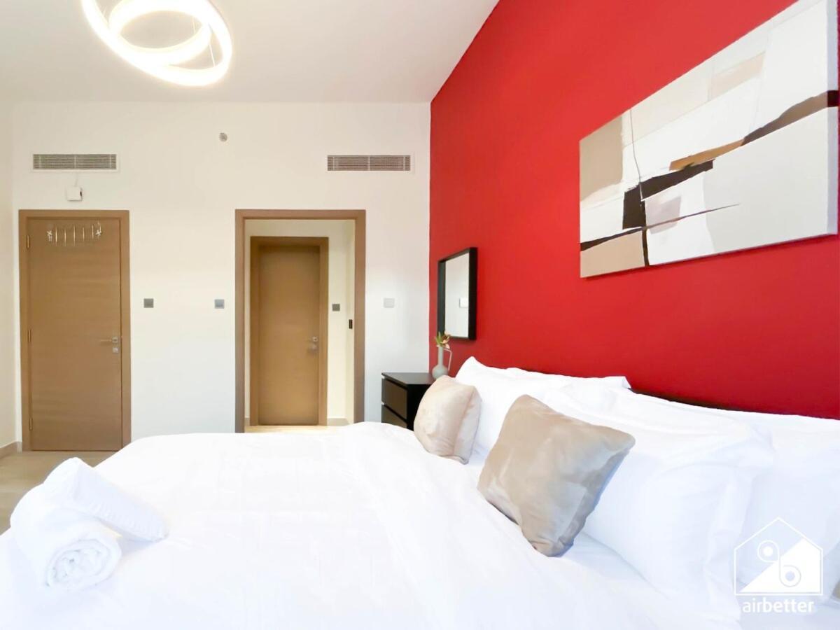 Chic Comfort At Oxford Apartment