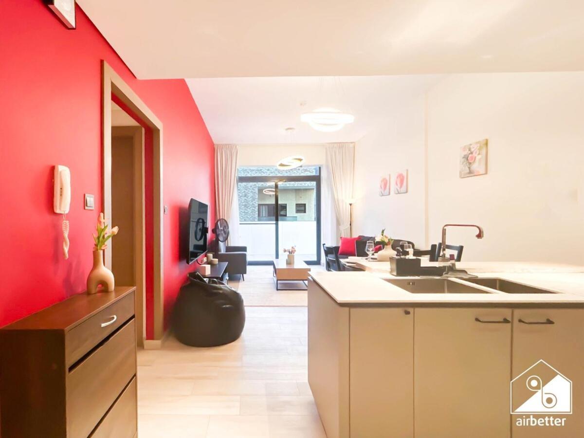 Chic Comfort At Oxford Apartment Dubai